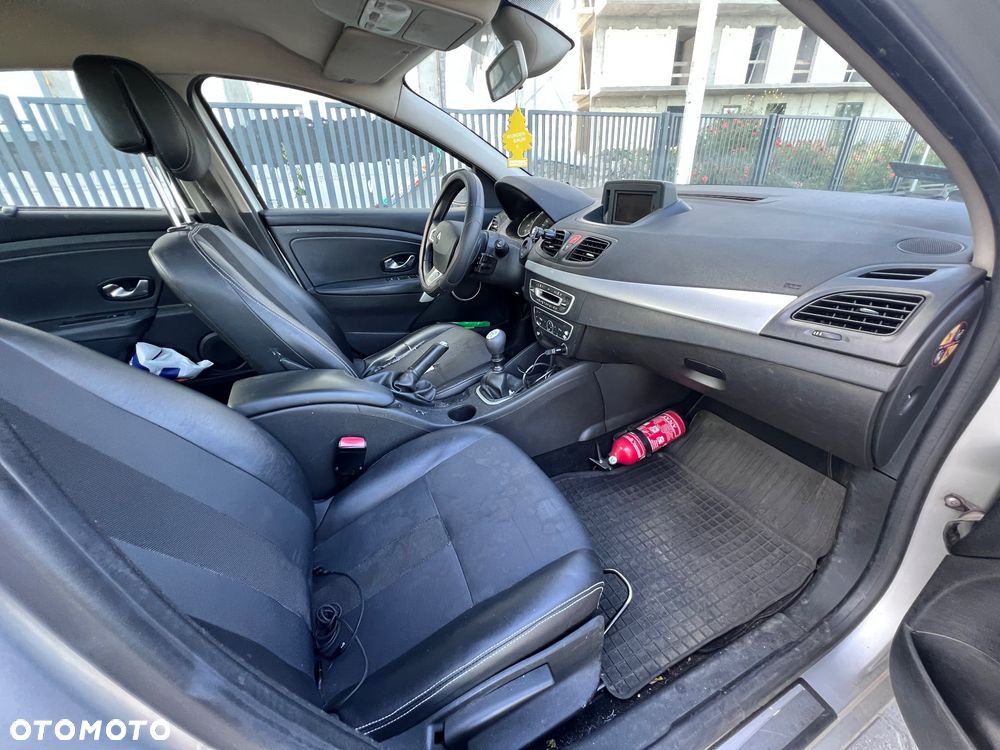 Renault Fluence 1.5 dCi Privilege - 8