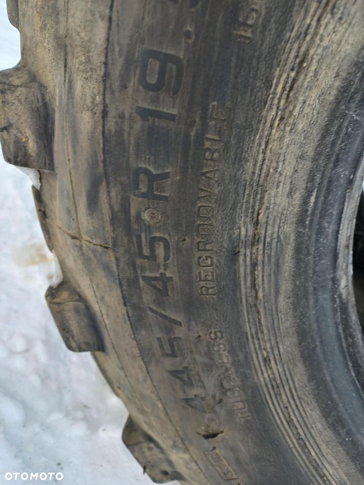 Opony rolnicze pojedyncze TRELLEBORG 14,9 R28 380/85R28 ALIANCE 650/55 R26,5 ,AGRITERRA 02 MITAS 600/55 R26,5,KARGO-RADIALBANDENMARKT 445/45 R19,5 - 7