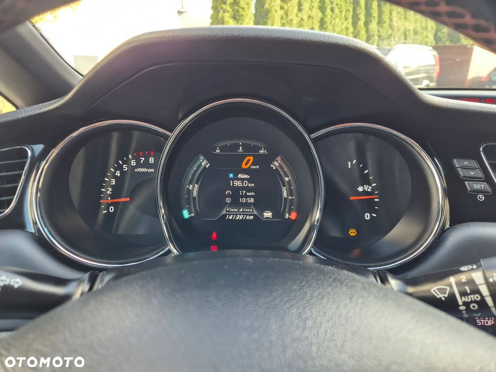 Kia Ceed 1.6 T-GDI GT - 22