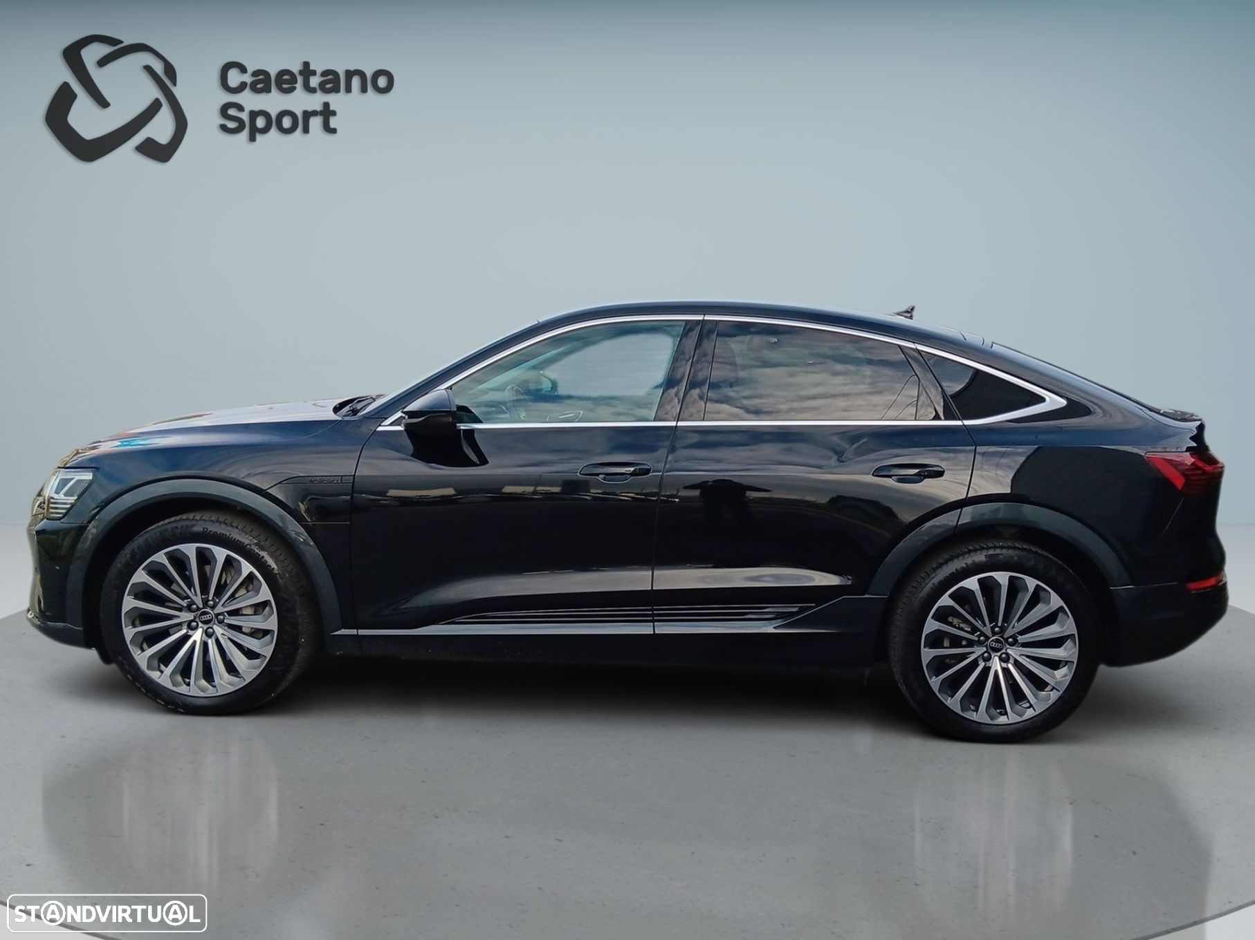 Audi Q8 e-Tron Sportback 55 quattro Advanced - 4