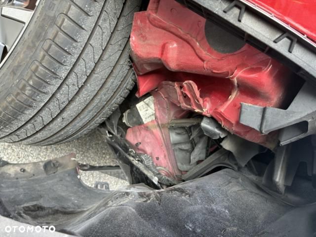 Peugeot 208 PureTech 130 EAT8 Allure - 16