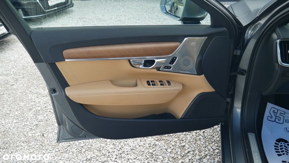 Volvo S90 - 12