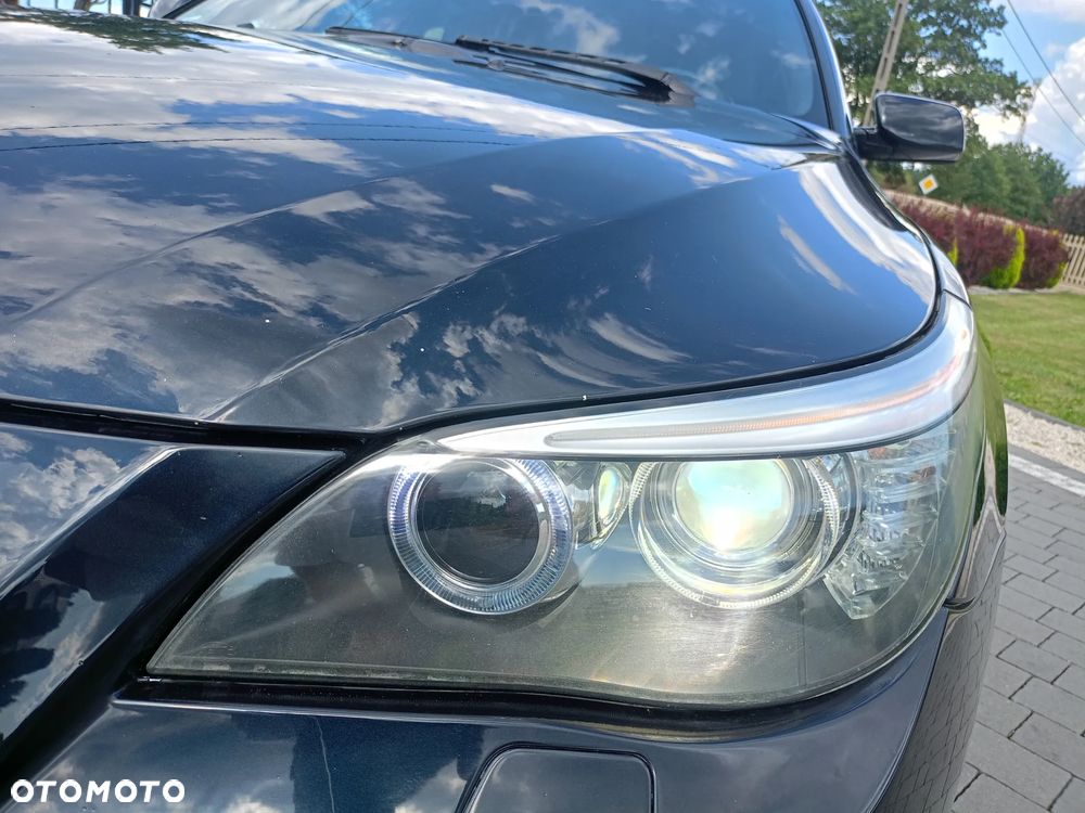 BMW Seria 5 520d Edition Sport - 15