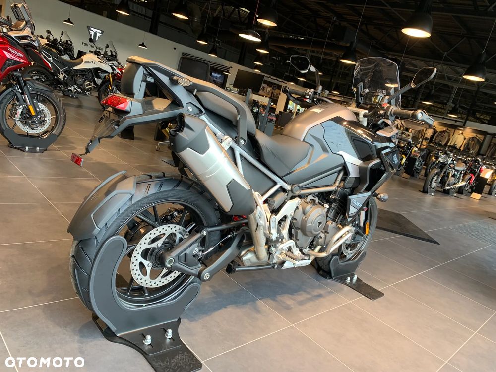Triumph Tiger - 12
