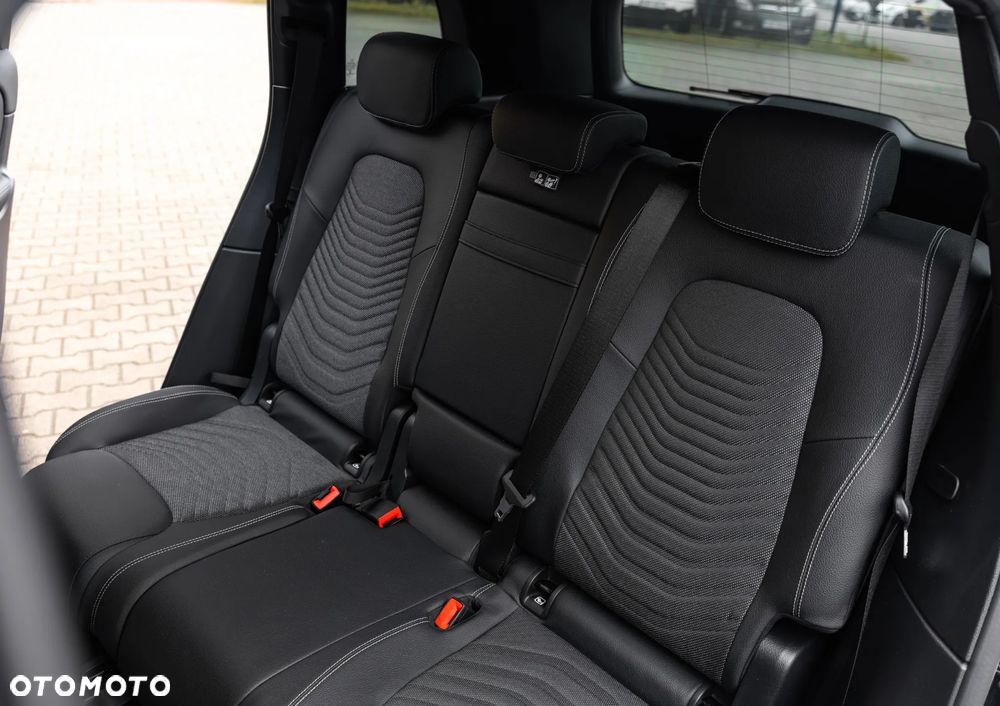 Mercedes-Benz GLB 200 Style 7G-DCT - 28