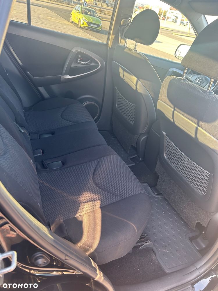Toyota RAV4 2.2 D-4D Prestige - 27