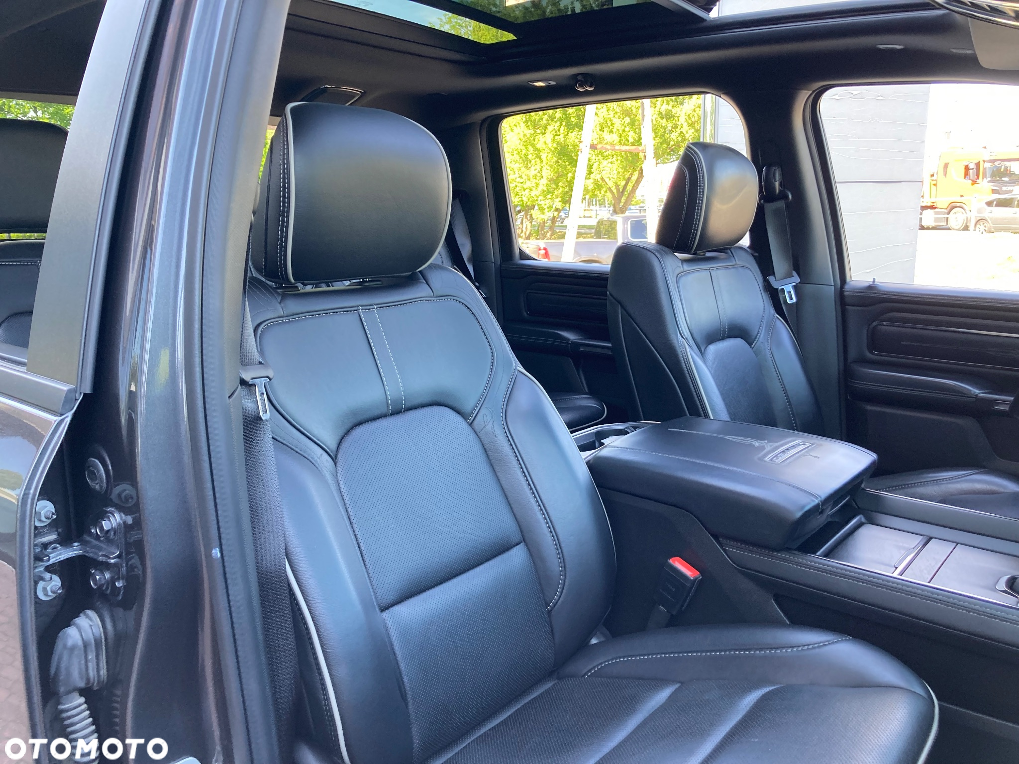 RAM 1500 5.7 Crew Cab Limited - 16