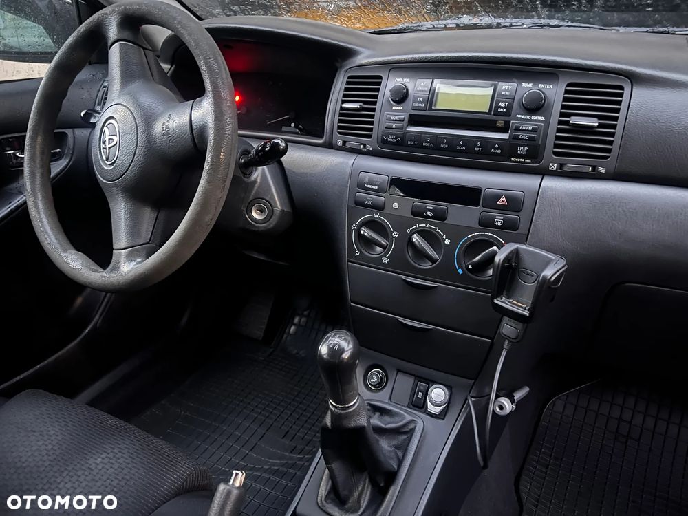 Toyota Corolla 1.4 D-4D Luna - 6