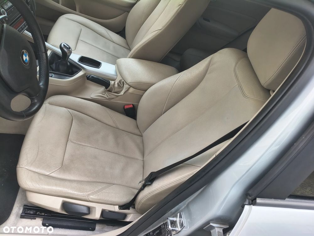 BMW Seria 1 - 24