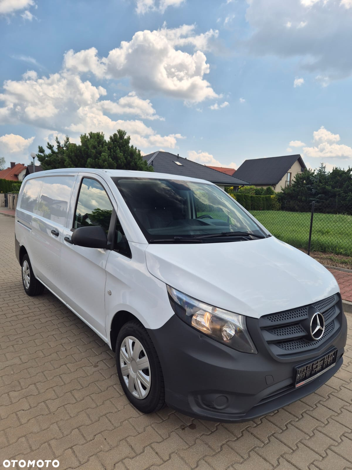 Mercedes-Benz Vito 2017r Long Klima Super stan - 3