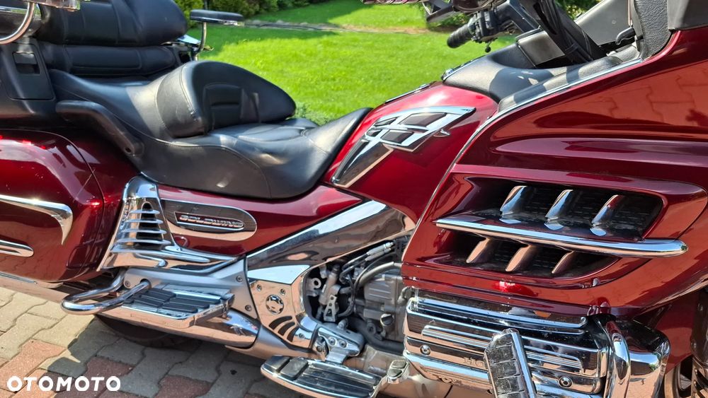 Honda GL - 16