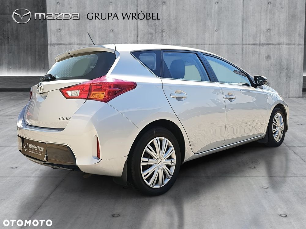 Toyota Auris 1.4 D-4D Premium - 5