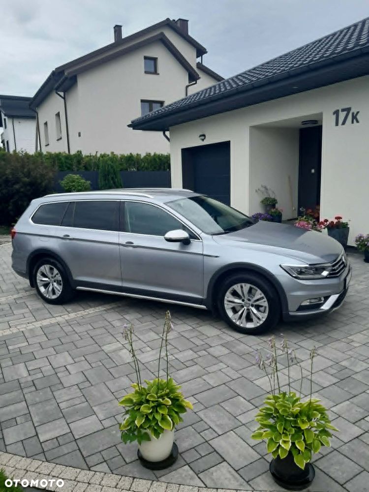 Volkswagen Passat Alltrack - 1