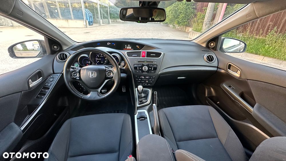 Honda Civic 1.6 i-DTEC Executive Navi - 25