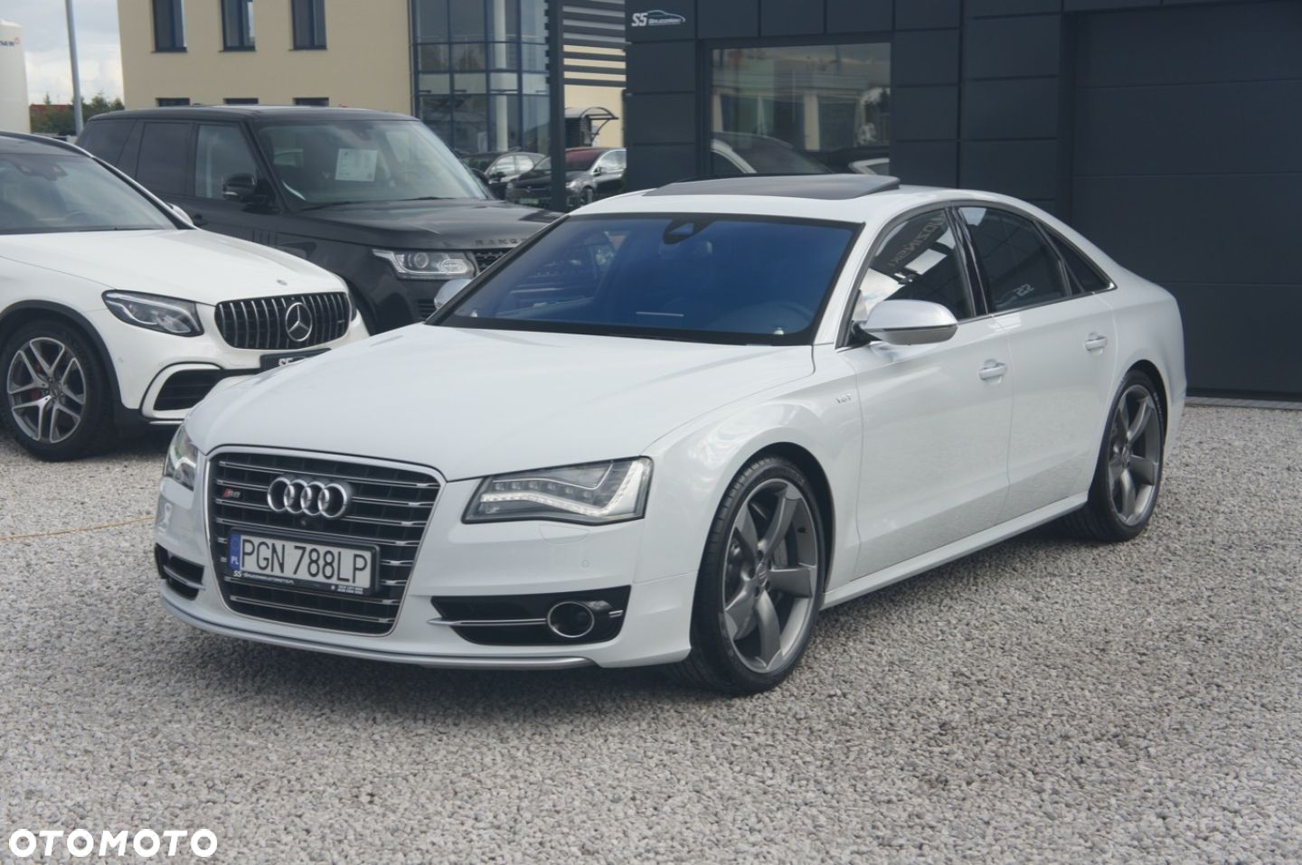 Audi S8 - 4
