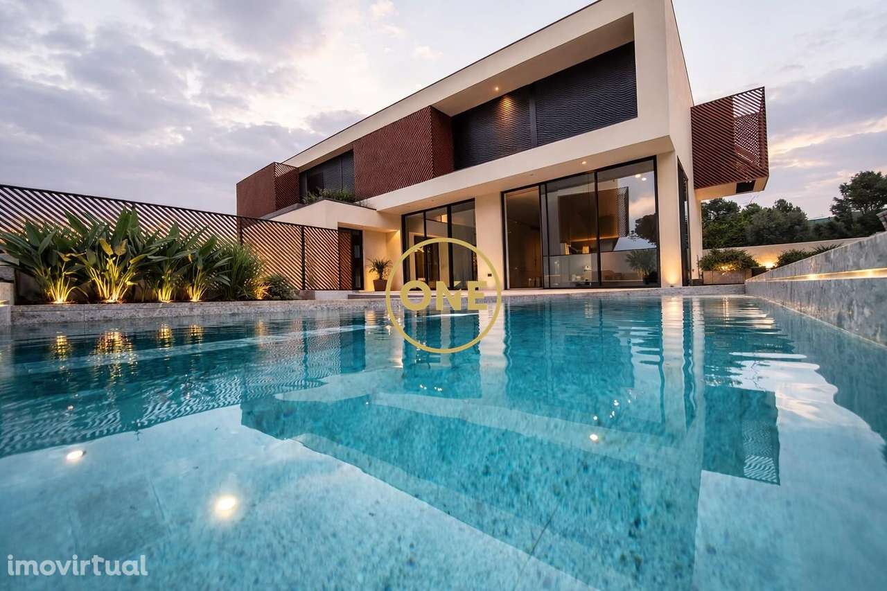 Moradia T5 com piscina, contemporânea e sofisticada em Cascais - Birre - Grande imagem: 2/36