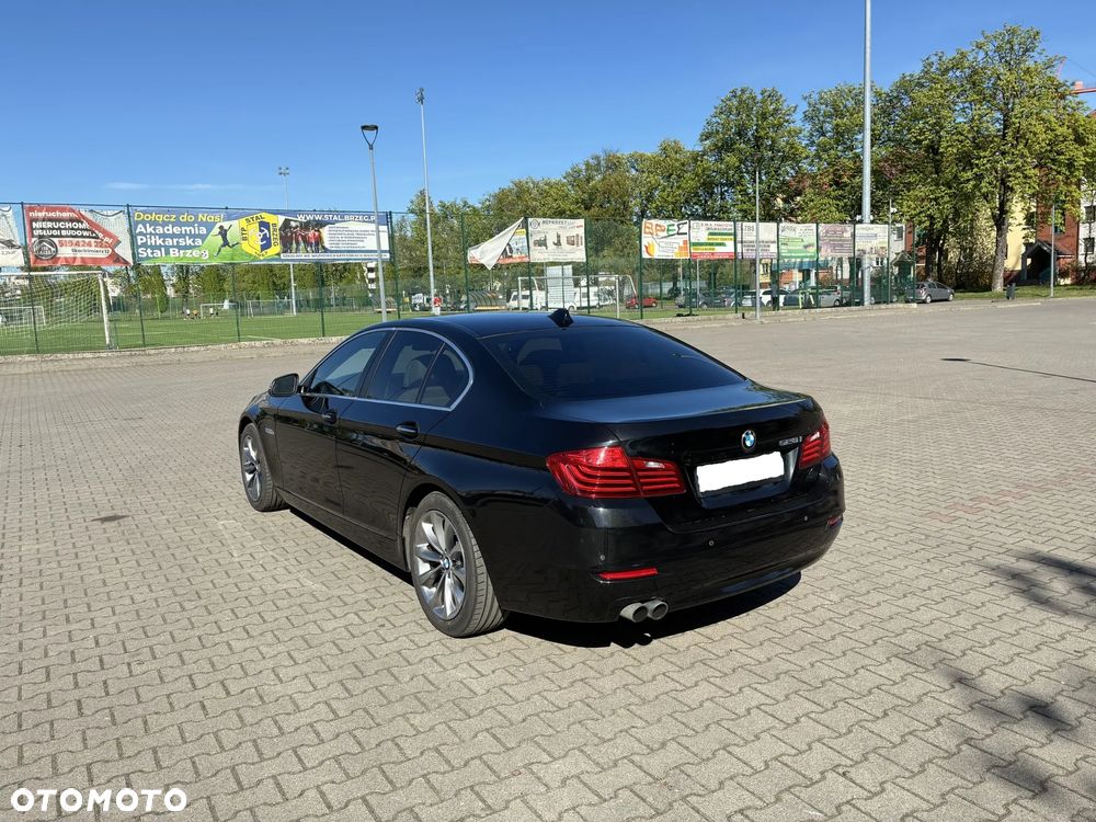 BMW Seria 5 528i Luxury Line - 6