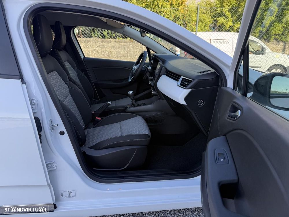 Renault Clio 1.0 TCe Evolution Bi-Fuel - 38