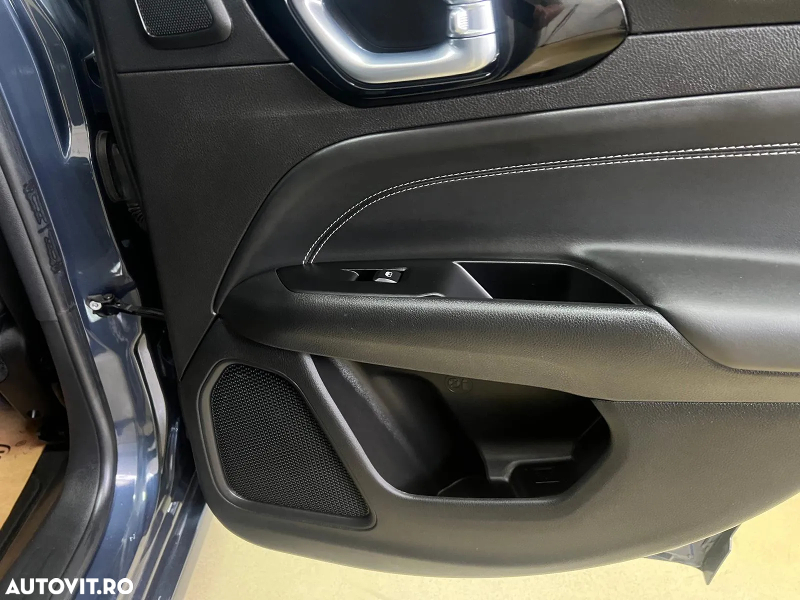 Jeep Compass 1.3 T4 4xe PLUG-IN HYBRID Automatik S - 18