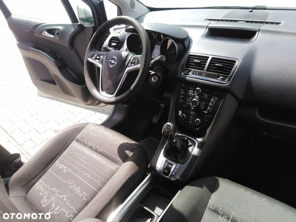 Opel Meriva - 10