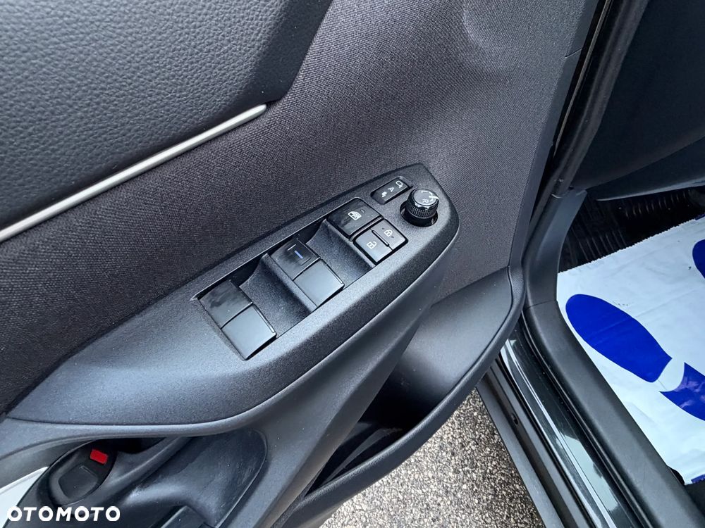 Toyota Yaris Cross Hybrid 1.5 Comfort - 31