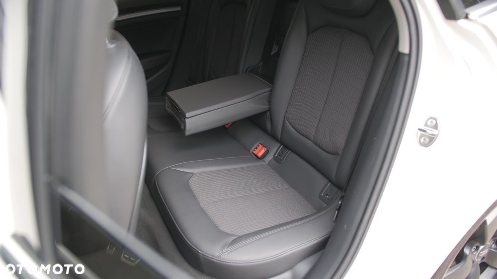 Audi A3 Sportback 2.0 TDI clean diesel Quattro Ambition S tronic - 25