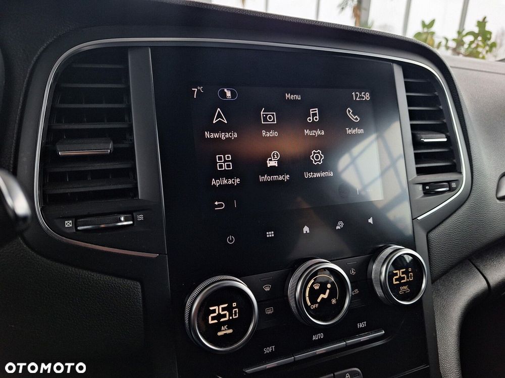 Renault Megane 1.5 Blue dCi Zen - 25