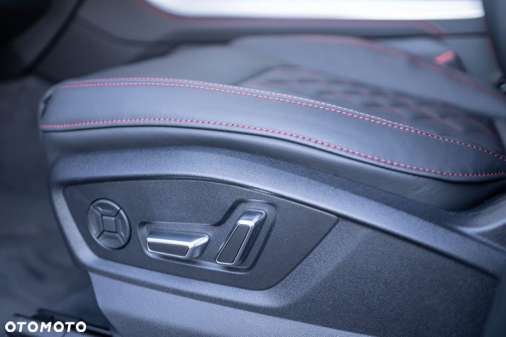 Audi Q8 - 12