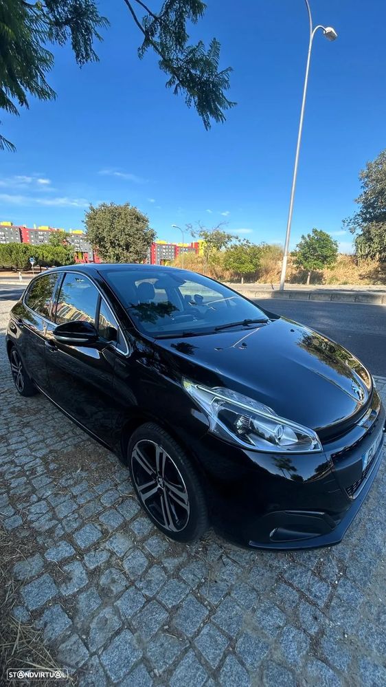 Peugeot 208 1.2 PureTech GT Line EAT6 - 2