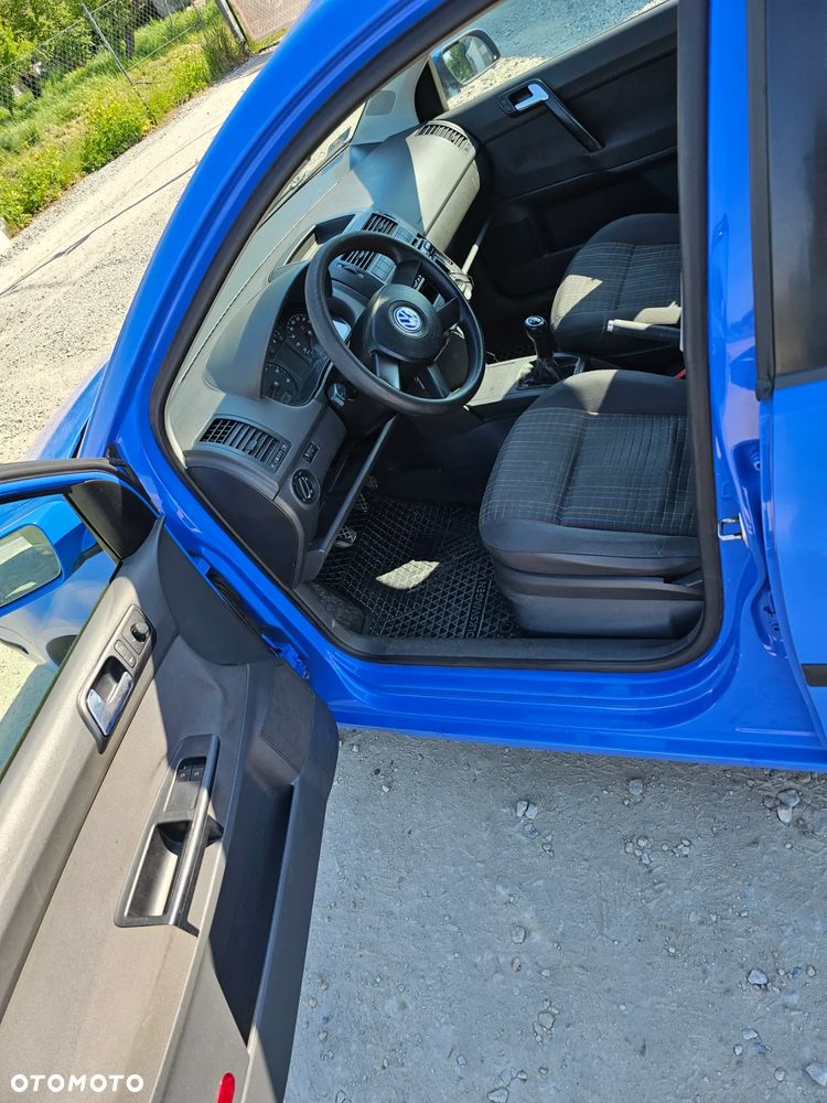 Volkswagen Polo - 12