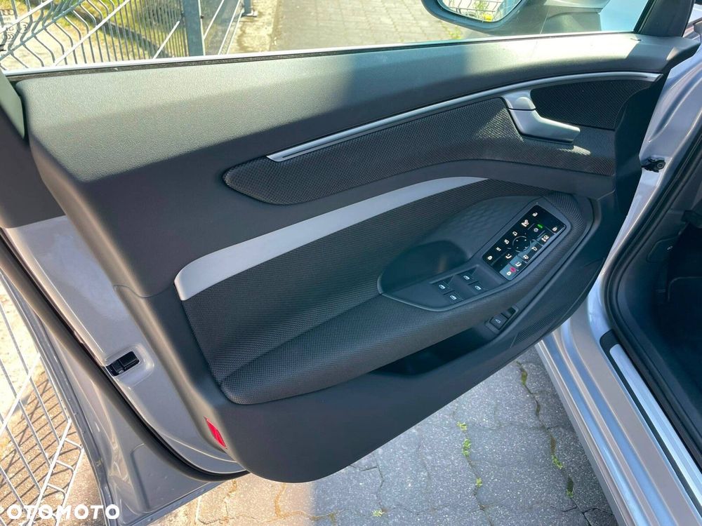 Audi A6 Avant - 18