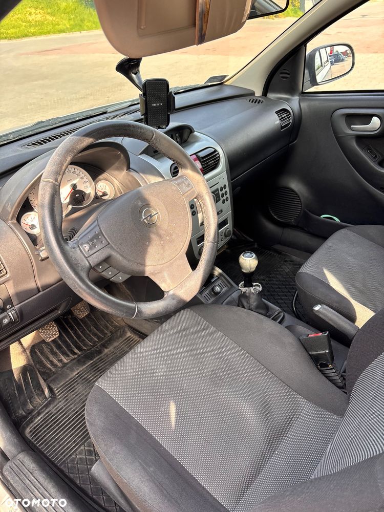 Opel Corsa 1.2 16V - 8