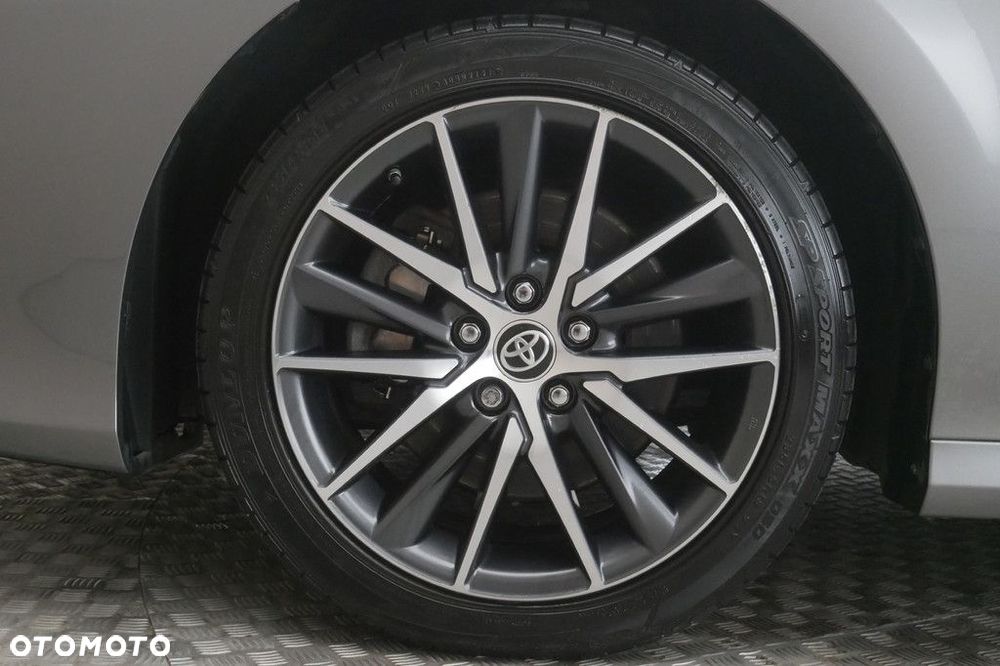 Toyota Camry 2.5 Hybrid Executive CVT - 14