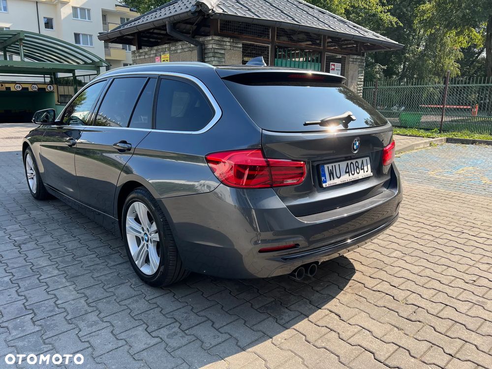BMW Seria 3 320i Sport Line - 6