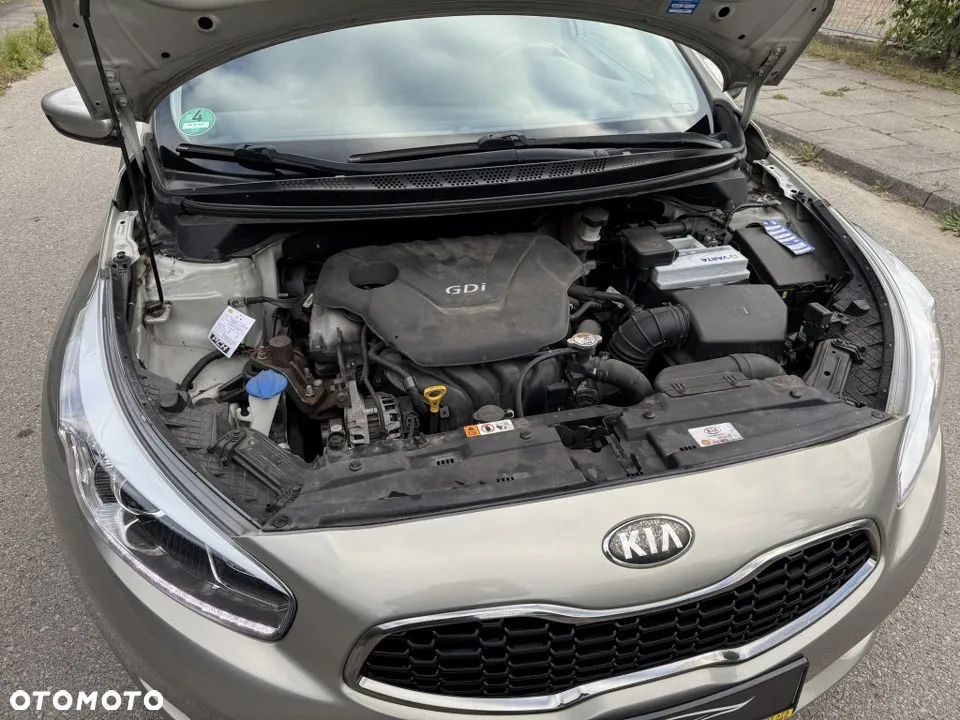 Kia Ceed 1.6 GDI SW Platinum Edition - 39