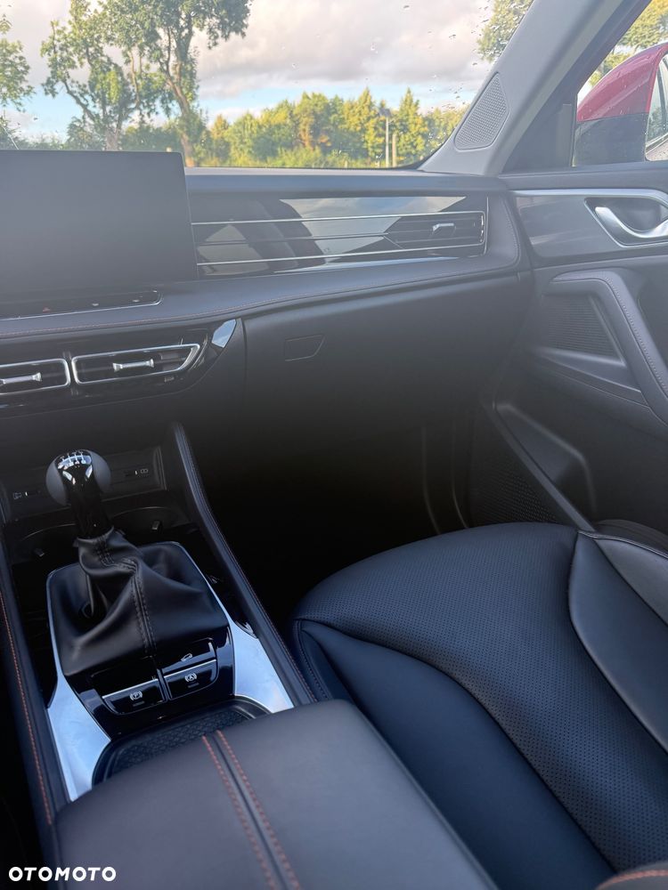 MG HS 1.5 T-GDI Exclusive - 15