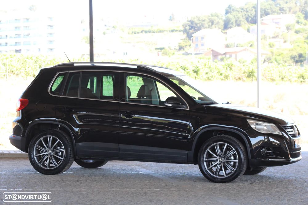 VW Tiguan 2.0 TDI Sport 4Motion - 6