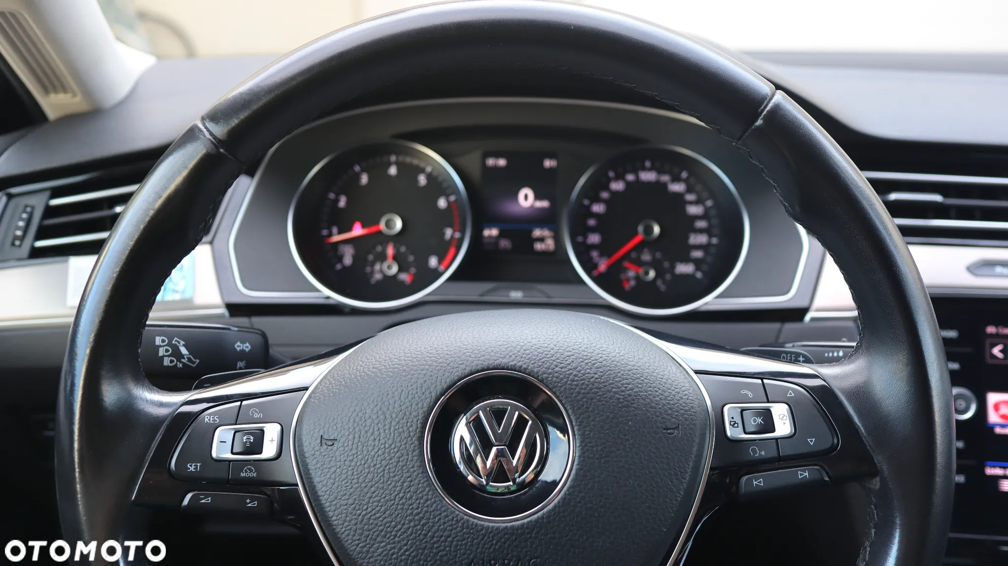 Volkswagen Passat 2.0 TSI BMT 4Mot Highline DSG - 12