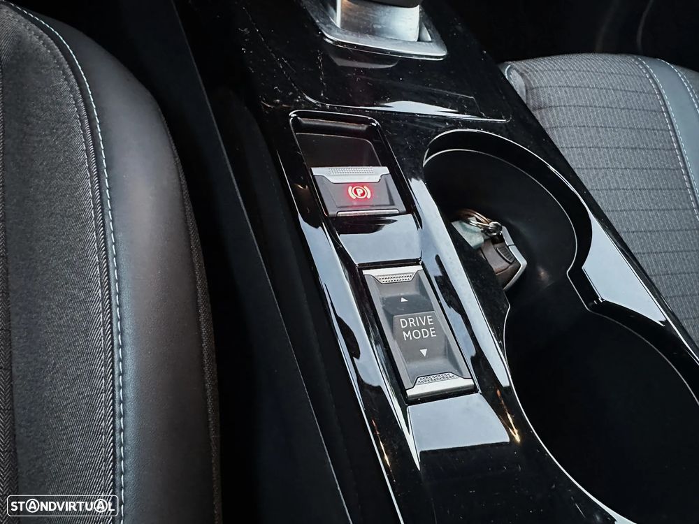 Peugeot e-208 50 kWh Allure Pack - 32