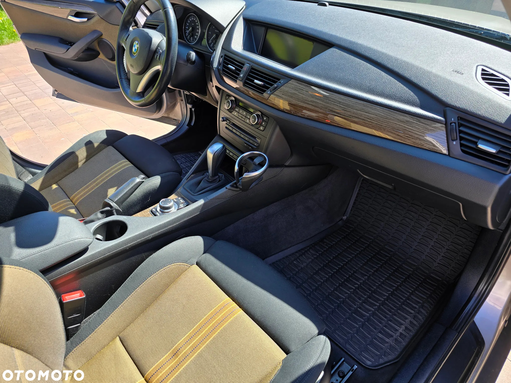 BMW X1 - 15