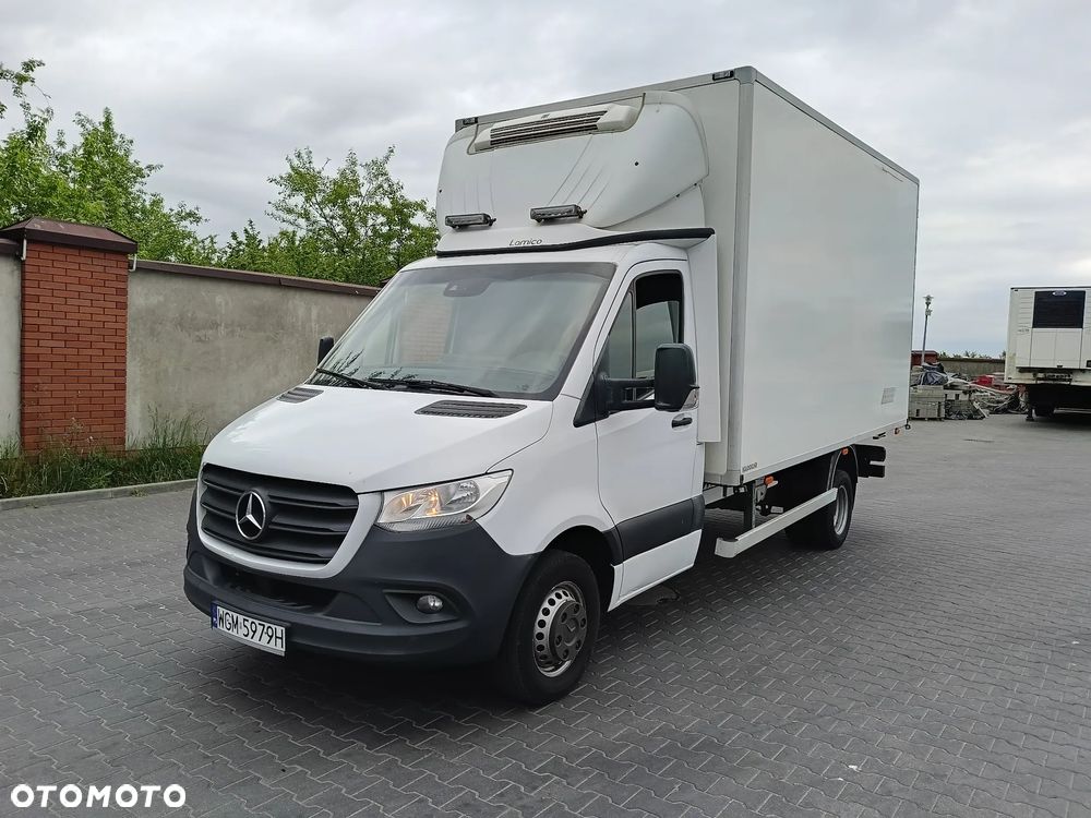 Mercedes-Benz Sprinter - 1
