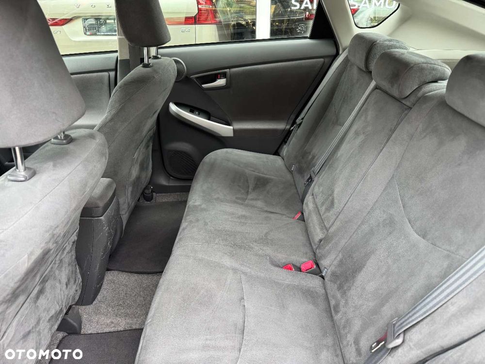 Toyota Prius 1.8 HSD Life - 24