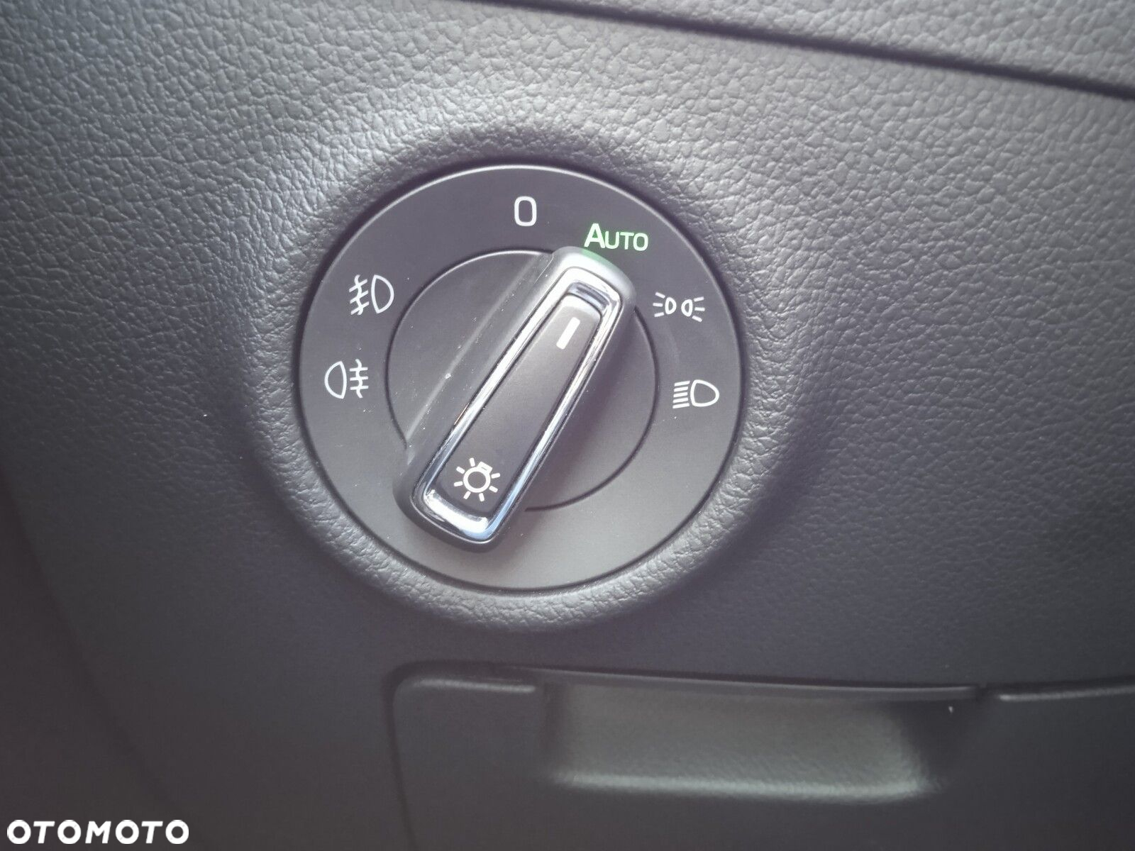 Skoda Superb 2.0 TDI SCR Style DSG - 26