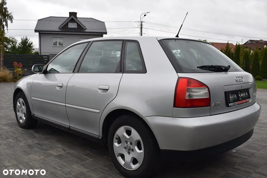 Audi A3 1.6 Ambition - 4