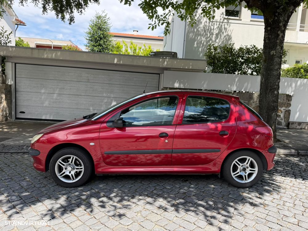 Peugeot 206 1.1 XR - 2