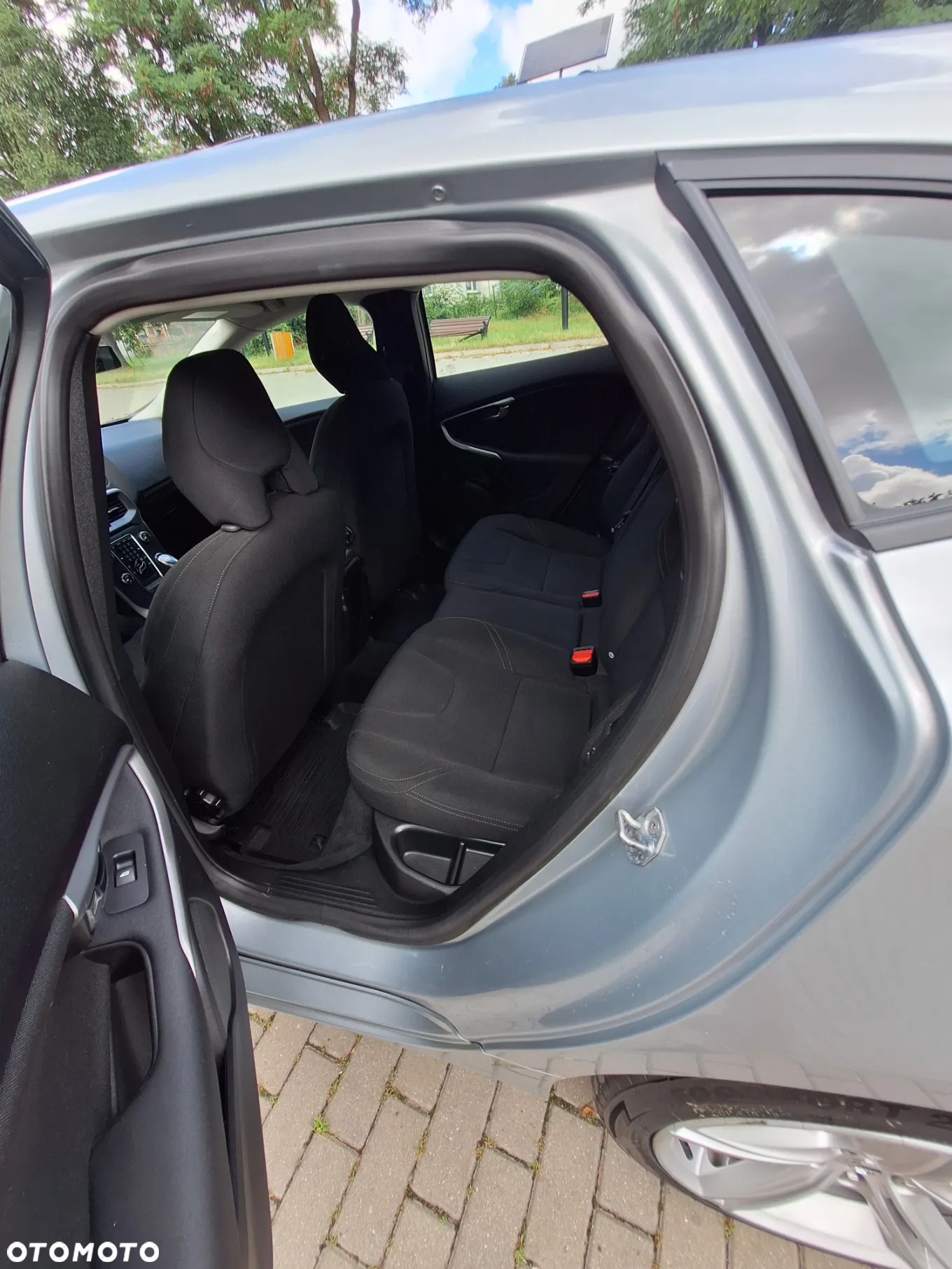 Volvo V40 T2 Momentum - 13