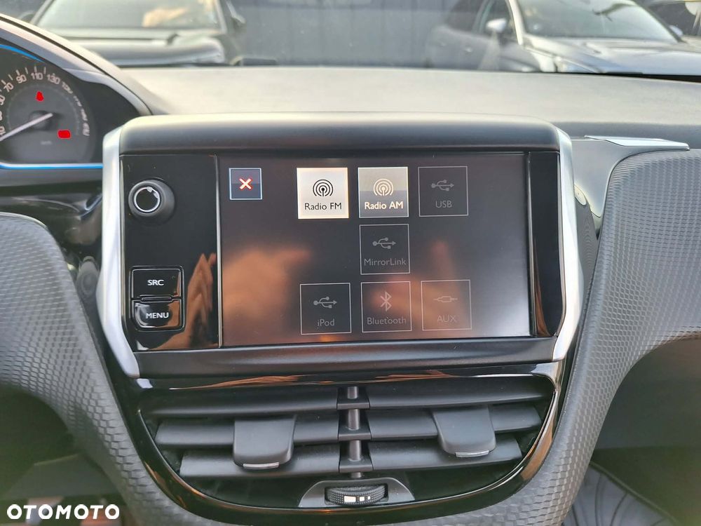Peugeot 2008 1.6 BlueHDi Allure - 22
