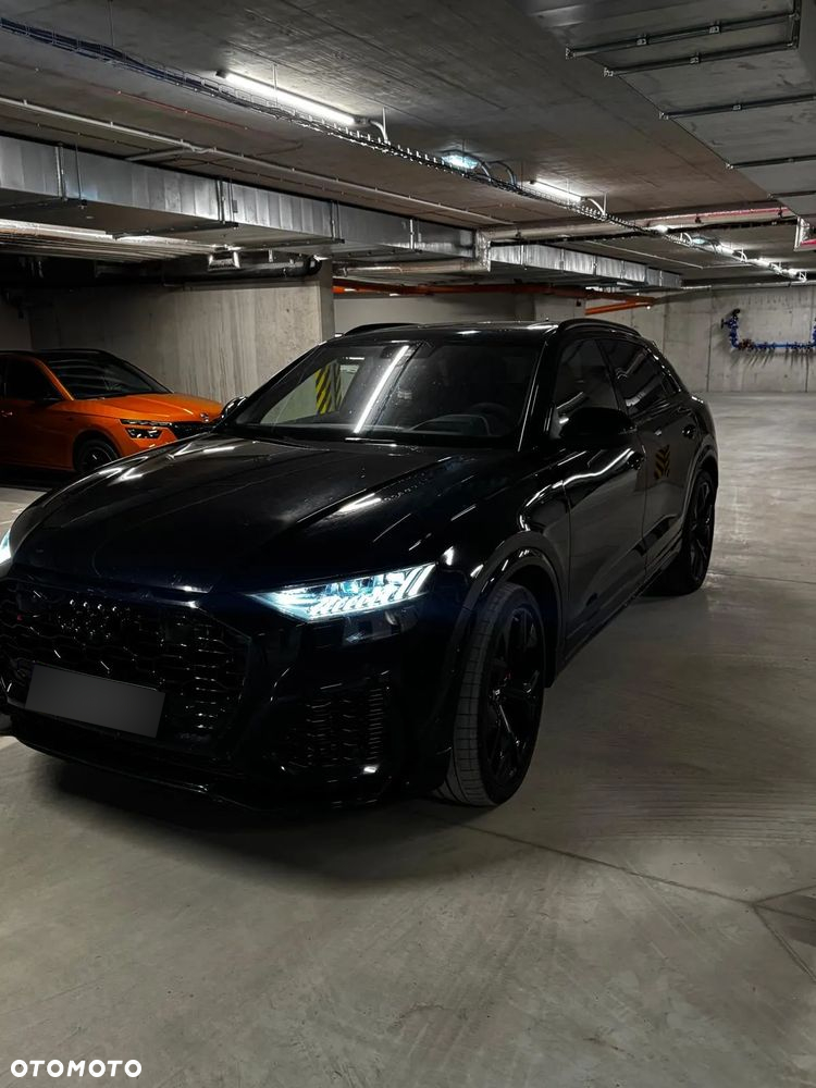 Audi RS Q8 - 8