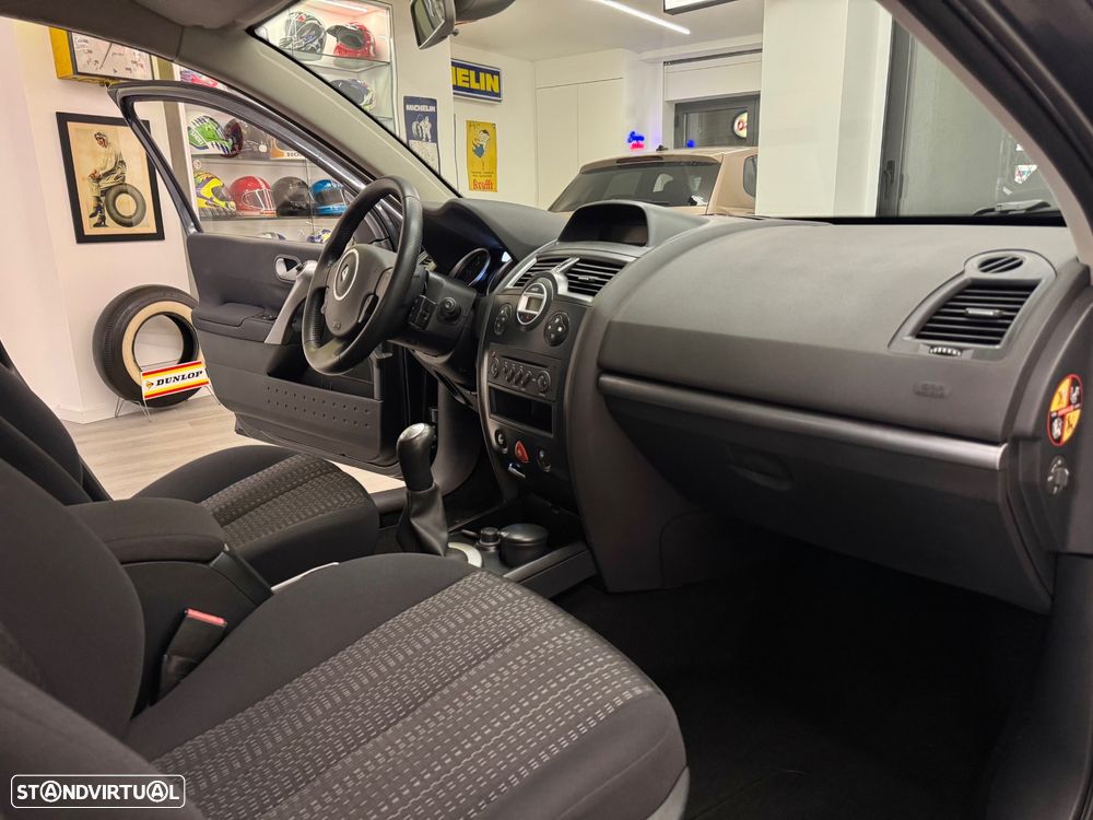 Renault Mégane 1.5 dCi Dynamique Luxe - 14