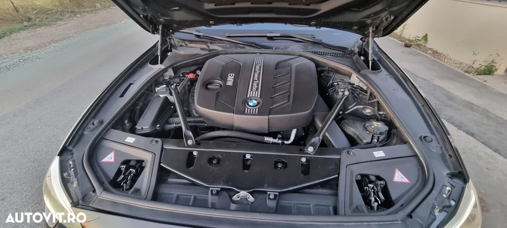 BMW Seria 5 520d - 15
